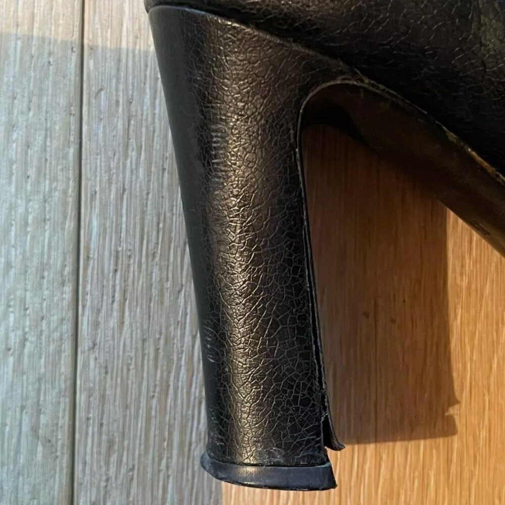 Quirky and cool Prada boots! 35 - Picture 8 of 9